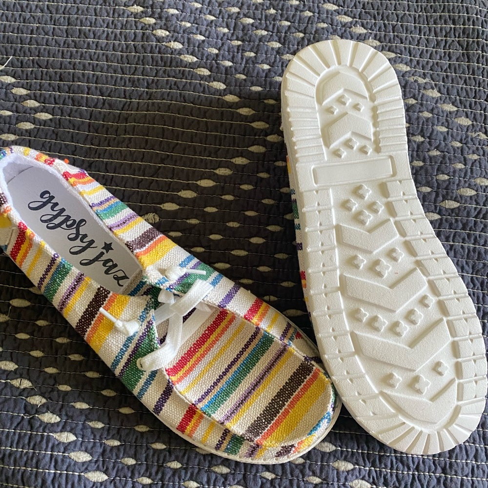Shoes never worn